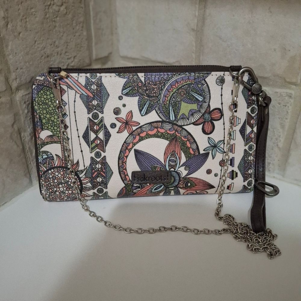 Sakroots Artist Circle Wallets - Picture 10 of 10